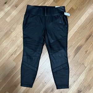 ✨BNWT✨LIVI Faux Leather Moto Leggings